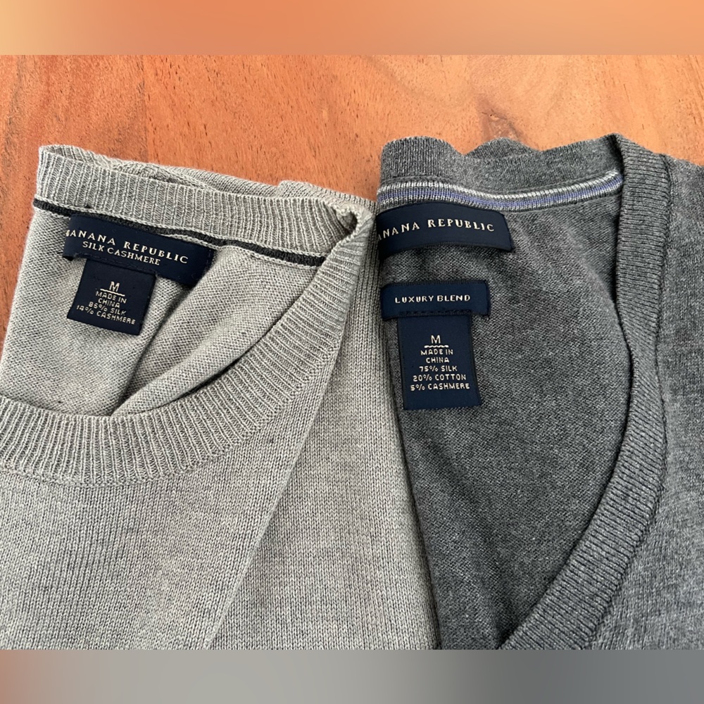 Banana Republic silk cashmere sweater lot of 2 size medium gray - Picture 3 of 3